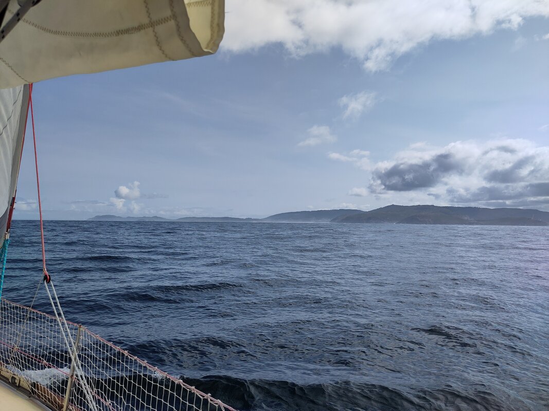 Rugged coastline along the Serra de Capelada